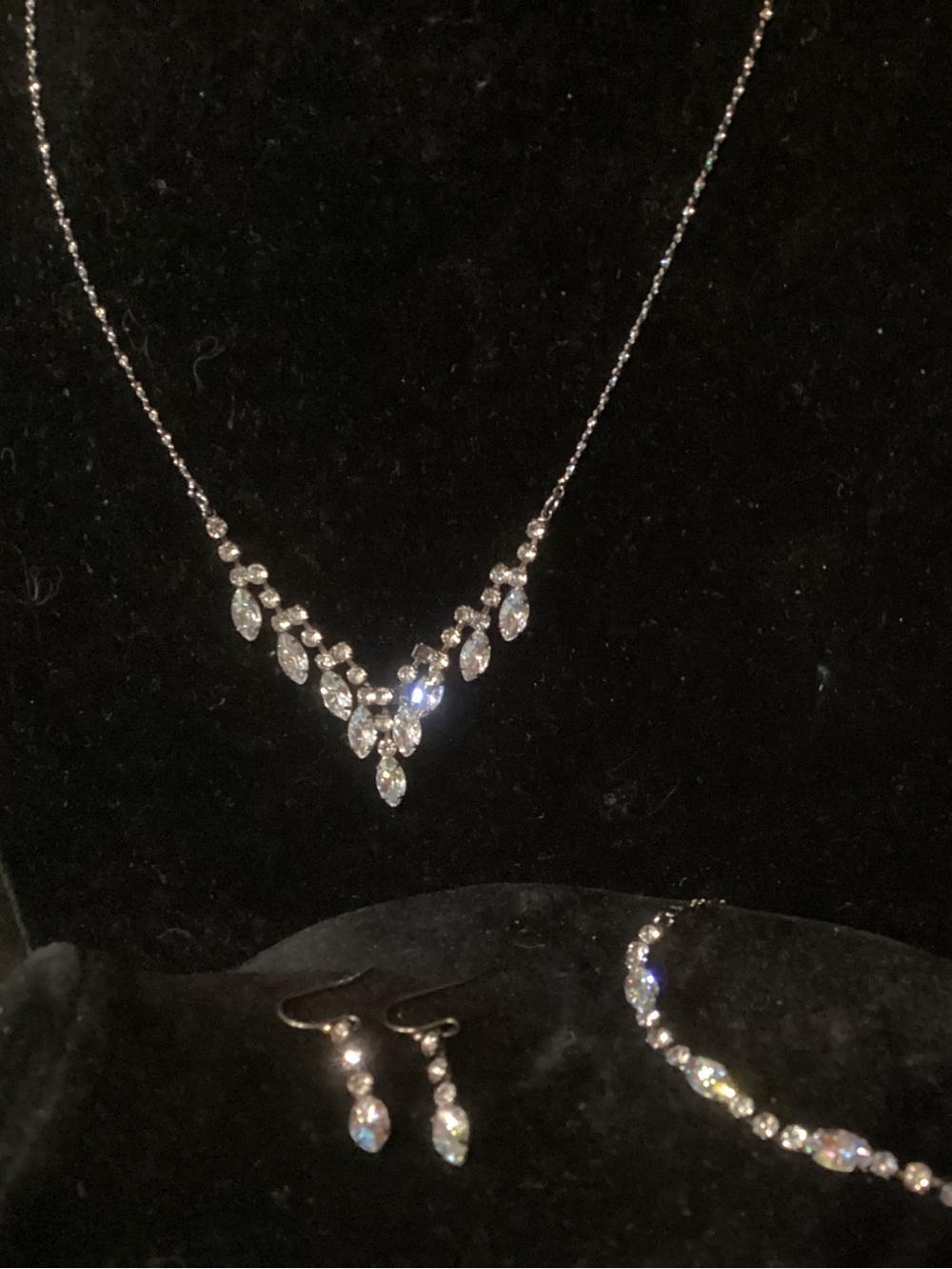 Vintage Silver-tone Avon Chevron Necklace, Bracelet & Earrings